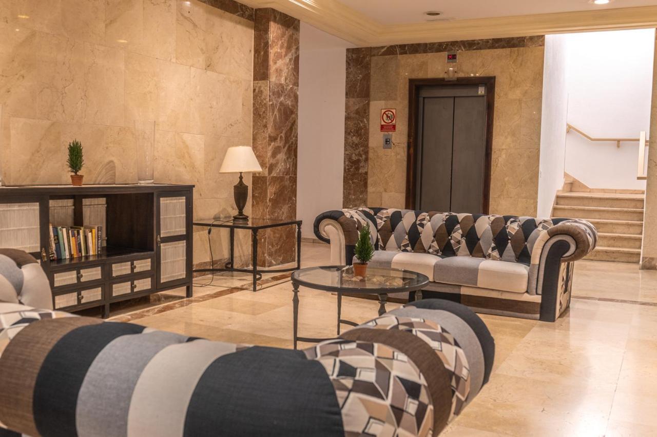 Hotel Aeropuerto Sur Сан-Исидро Экстерьер фото